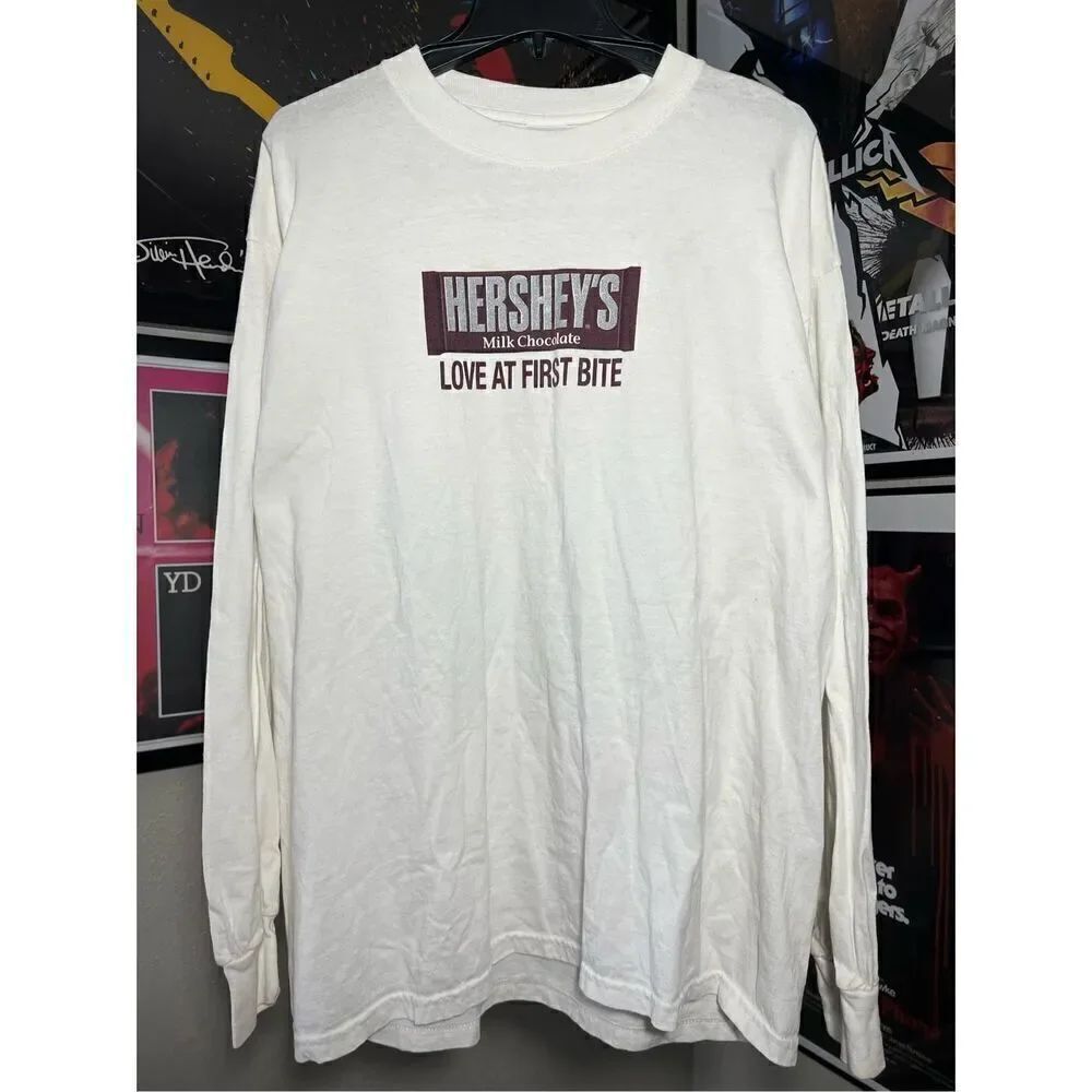 Vintage Y2K Hersheys Chocolate Love At First Bite L/S Tee